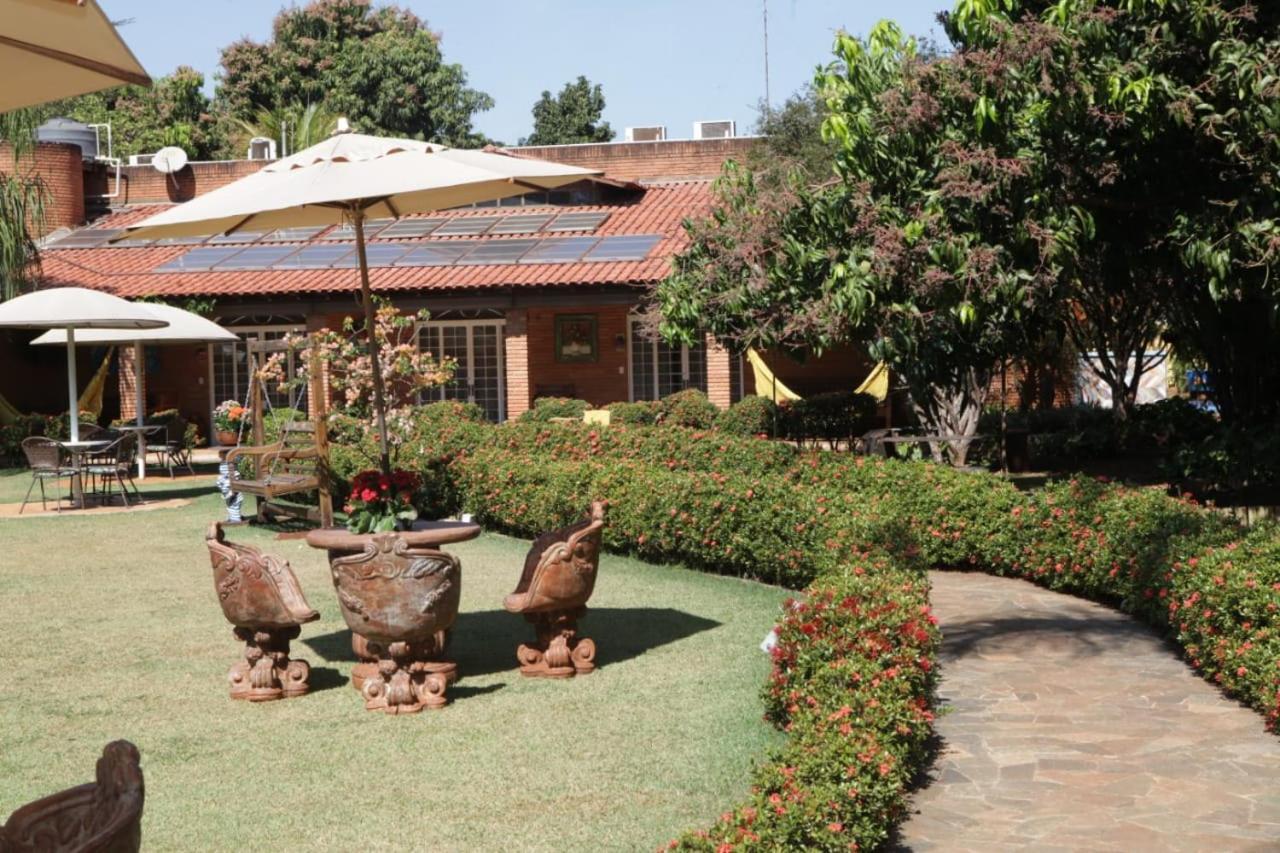 Hotel Pousada Chale Das Flores Sertaozinho Exterior photo